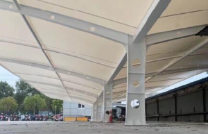 江蘇連云港工廠(chǎng)膜結(jié)構(gòu)停車(chē)棚工程完工