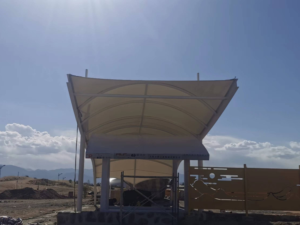 張掖沙漠體育公園出入口膜結構工程