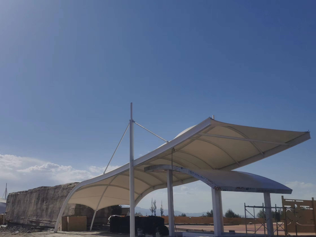 張掖沙漠體育公園出入口膜結構工程